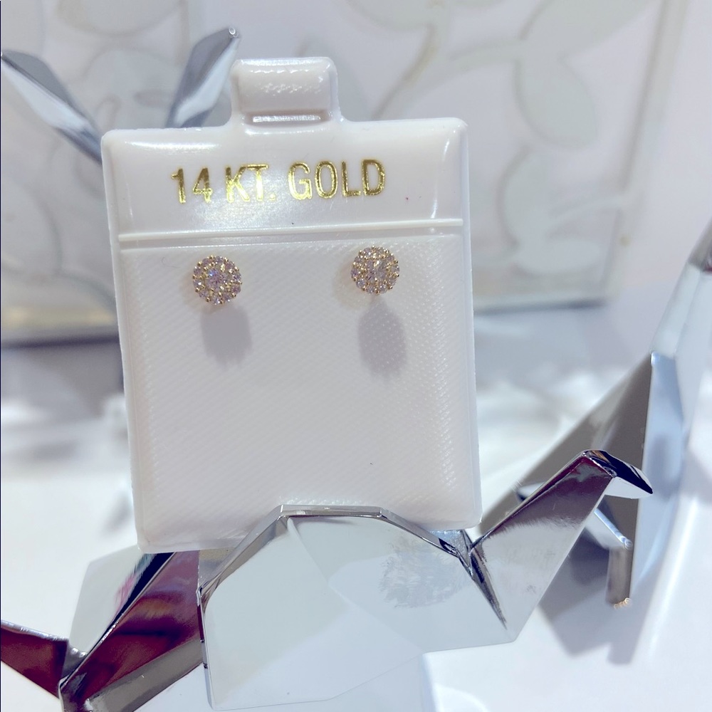 14KT yellow gold Fancy Studs.